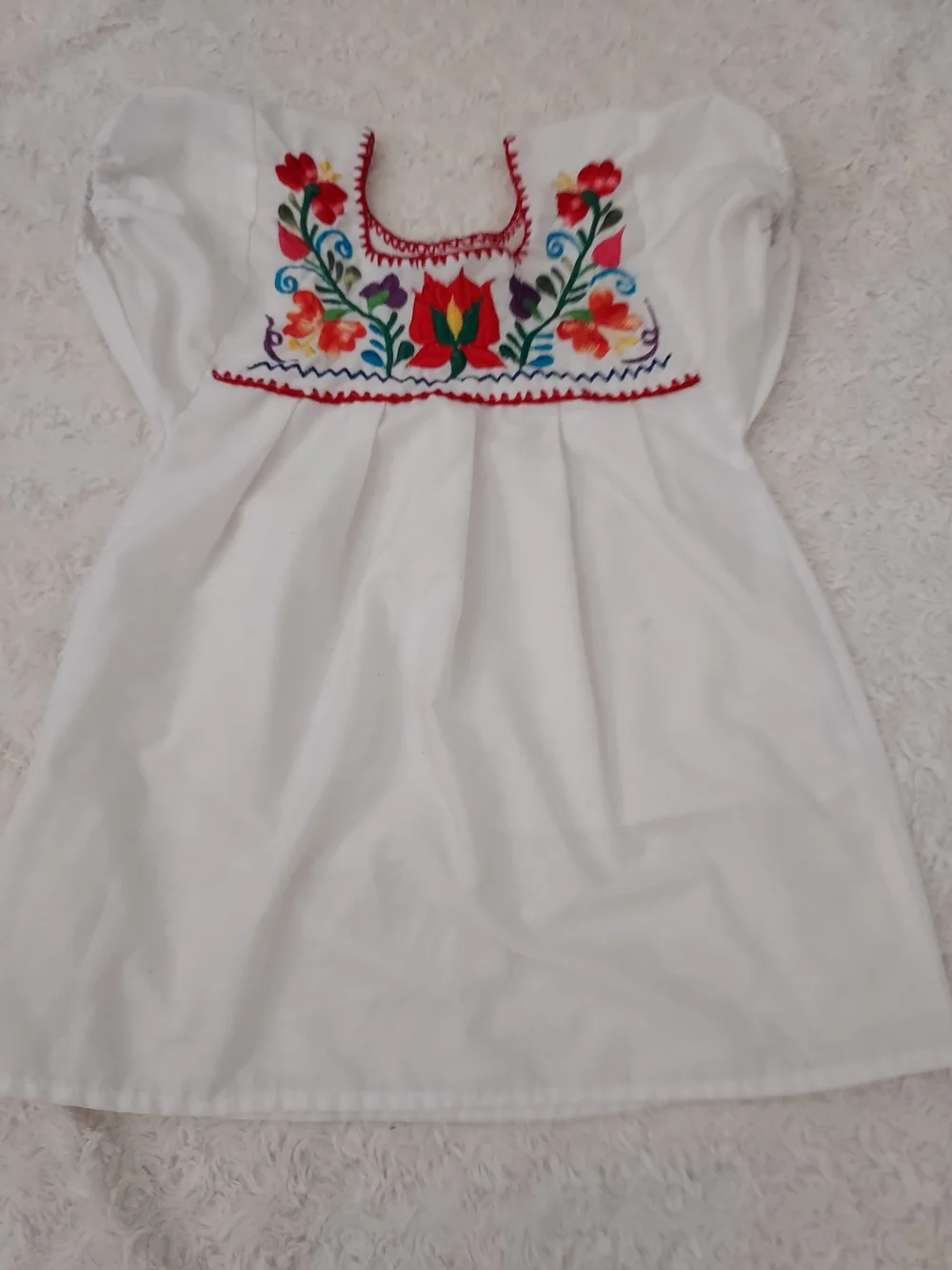 Cotton Girls' 2T-4T Beautifully Embroidered Floral Peasant Top Guatemalan Summer